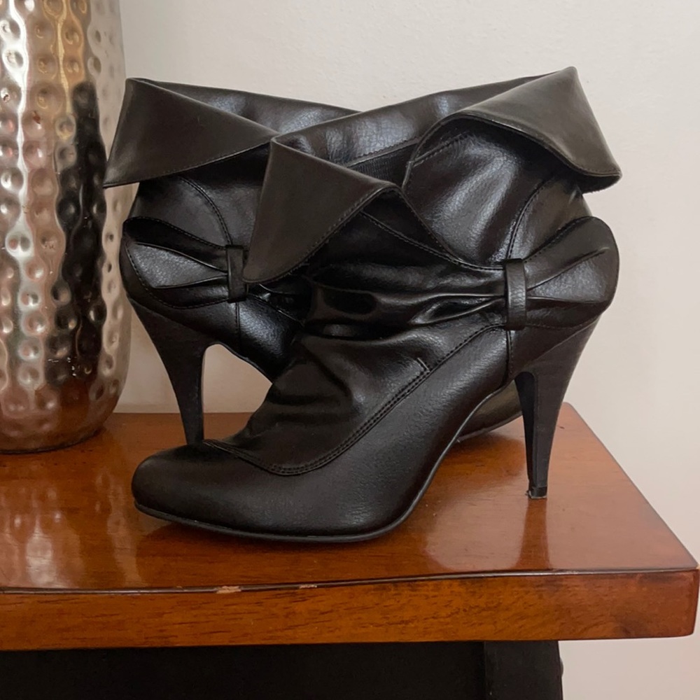 Ankle booties